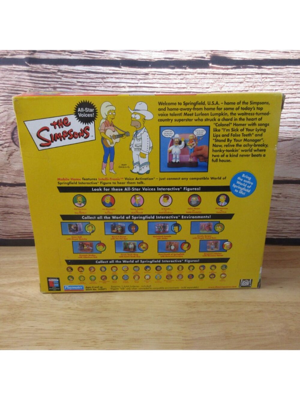 Playmates The Simpsons Interactive Mobile Home with Homer & Lurleen - Picture 6 of 10